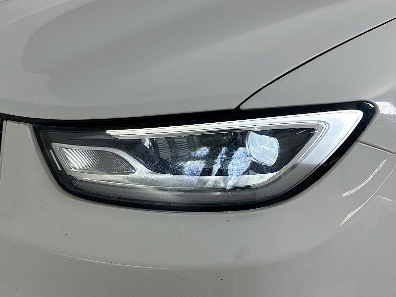 Used 2023 Chrysler Pacifica Limited FWD image 34