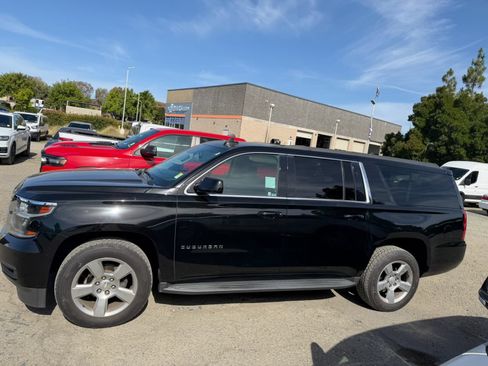Used 2020 Chevrolet Suburban LS w/ Max Trailering Package AWD/4WD image 2