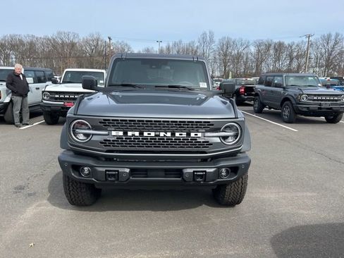 New 2026 Ford Bronco Badlands image 2