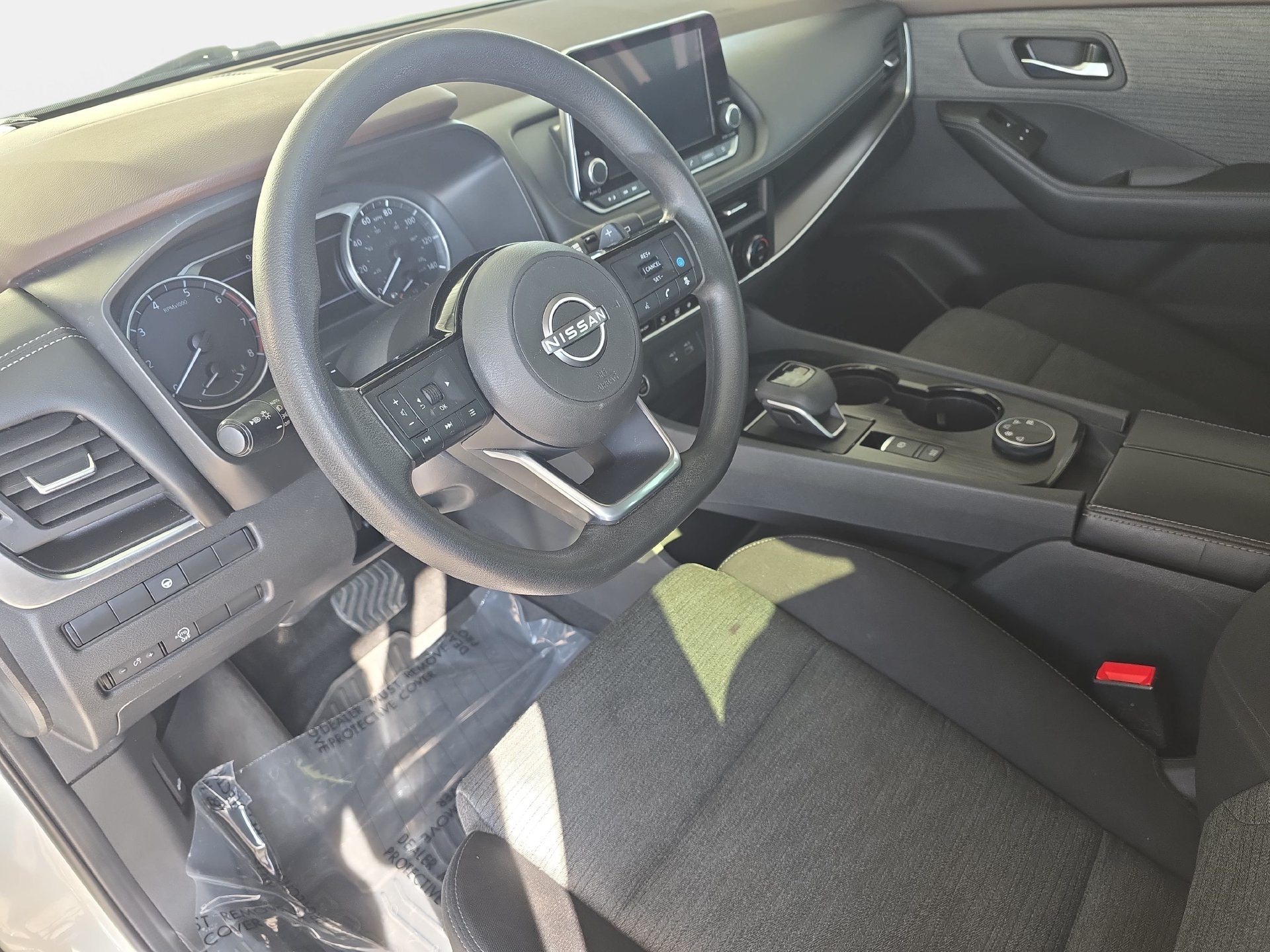 Used 2023 Nissan Rogue SV AWD/4WD image 15