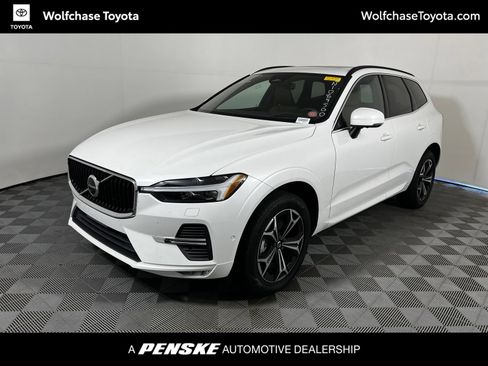 Used 2022 Volvo XC60 B5 Momentum FWD image 1