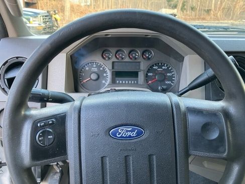 Used 2008 Ford F350 XL image 9