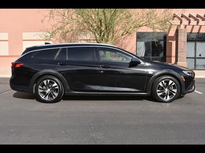 Used 2018 Buick Regal Essence w/ Driver Confidence Package #1
