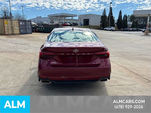 Used 2022 Toyota Avalon XLE image 7