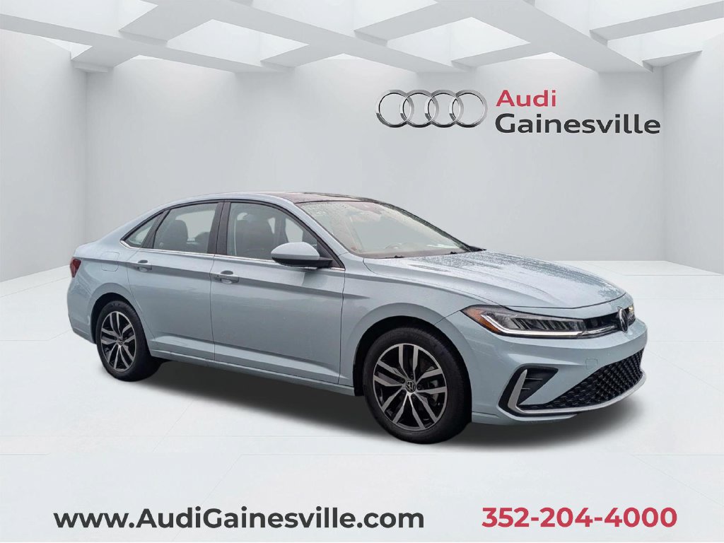 Used 2026 Volkswagen Jetta SE FWD image 1