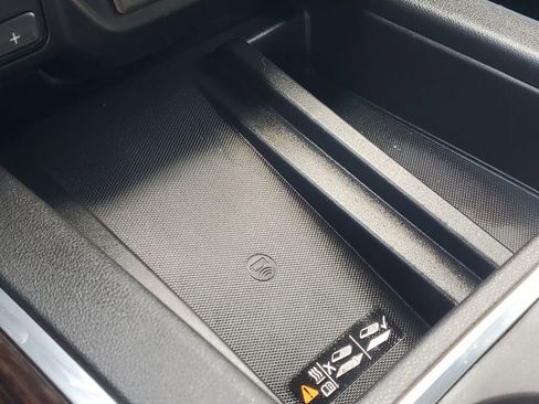 Used 2021 Chevrolet Silverado 1500 High Country image 29