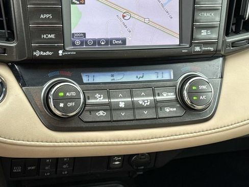Used 2014 Toyota RAV4 Limited image 22