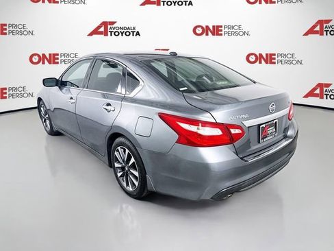 Used 2017 Nissan Altima 2.5 SV image 5