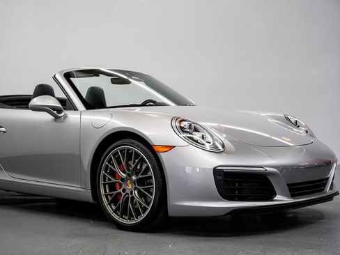Used 2018 Porsche 911 Carrera S RWD image 40