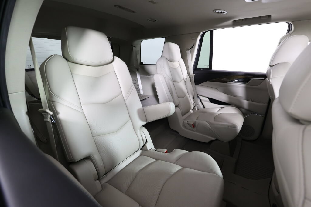 Used 2020 Cadillac Escalade Luxury AWD/4WD image 23