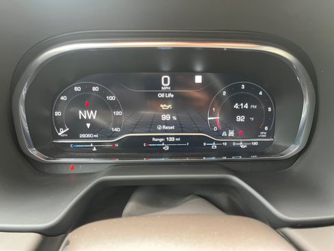 Used 2023 GMC Yukon SLT w/ SLT Premium Package AWD/4WD image 16