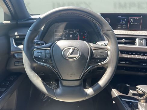 Used 2019 Lexus UX 200 w/ Premium Package image 14