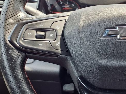 Used 2024 Chevrolet Trax RS FWD image 16