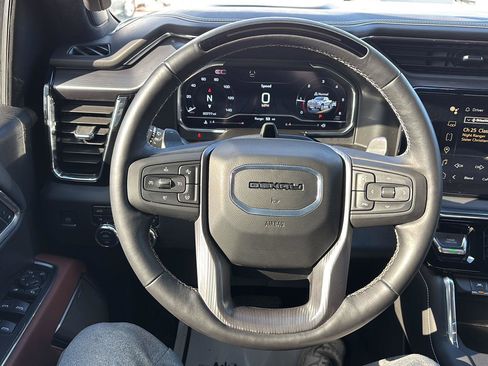 Used 2025 GMC Sierra 1500 Denali Ultimate image 28