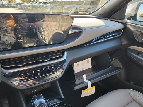 New 2026 Buick Envista Avenir image 33