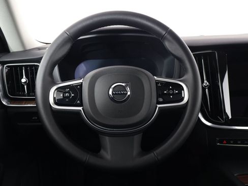Certified 2025 Volvo V60 B5 Cross Country Plus AWD/4WD image 8