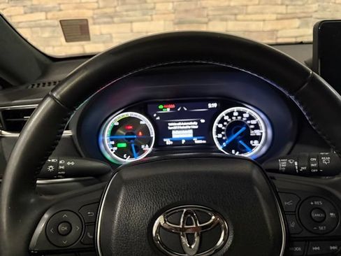 Used 2021 Toyota Venza XLE w/ Softex Package AWD/4WD image 15