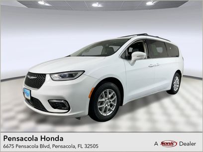 Used 2022 Chrysler Pacifica Touring-L