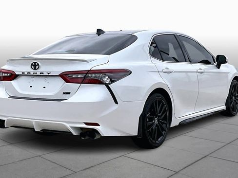 Used 2023 Toyota Camry XSE image 12