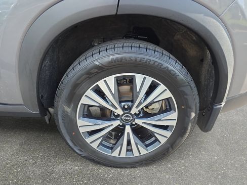 Used 2023 Nissan Rogue SV w/ SV Premium B Package AWD/4WD image 32