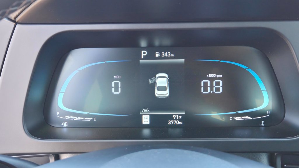 Used 2026 Hyundai Elantra Sport w/ Cargo Package FWD image 25