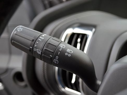 Used 2025 Ford Expedition Max Platinum image 16