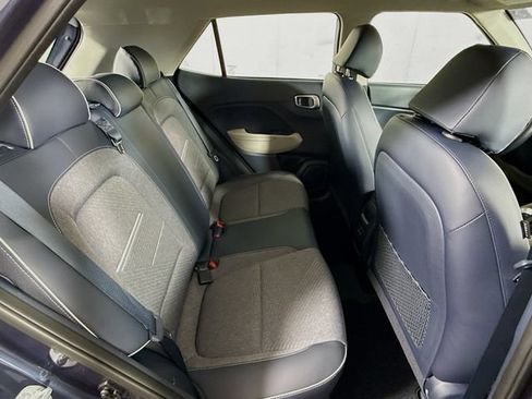 Certified 2024 Hyundai Venue Limited FWD image 28