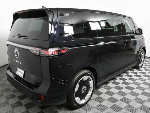 New 2025 Volkswagen ID. Buzz Pro S image 3