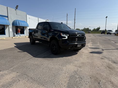 Used 2022 Chevrolet Silverado 1500 RST w/ Z71 Off-Road Package image 4