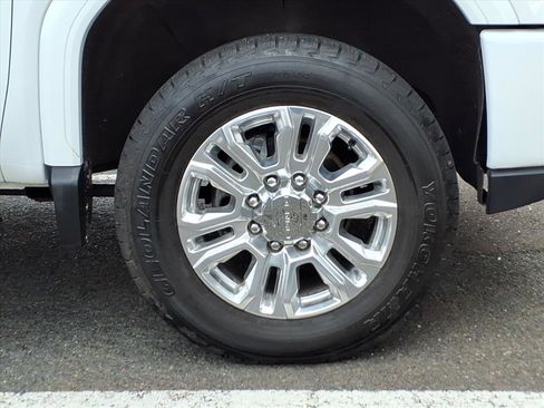 Used 2020 GMC Sierra 2500 Denali w/ Denali Ultimate Package image 10