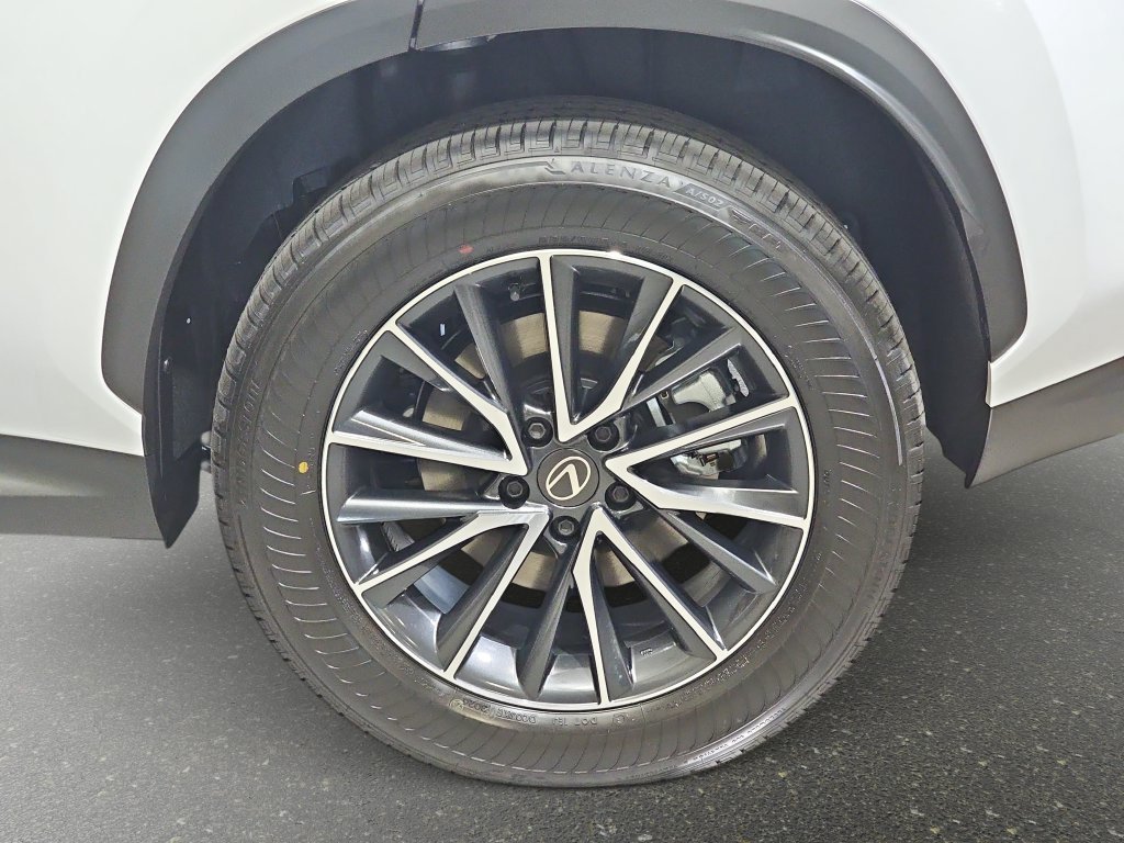 New 2026 Lexus NX 350 AWD w/ Cold Area Package image 32