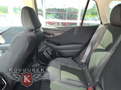 Used 2025 Subaru Outback Premium image 19