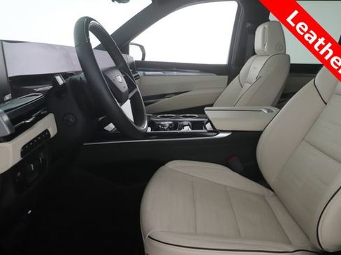 Used 2026 Cadillac Escalade Sport w/ Touring Package AWD/4WD image 17
