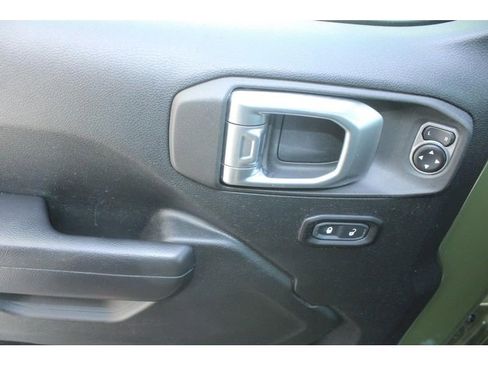 Used 2021 Jeep Wrangler Unlimited Sport image 20