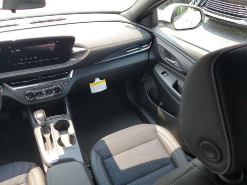 New 2026 Buick Envista Preferred w/ Convenience I Package FWD image 7
