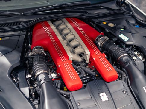 Used 2015 Ferrari F12 Berlinetta RWD image 48