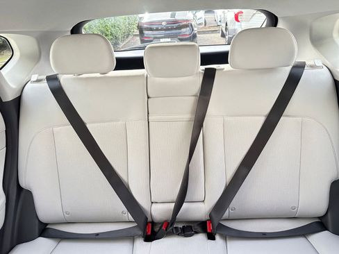 Used 2025 Hyundai Kona SEL image 38