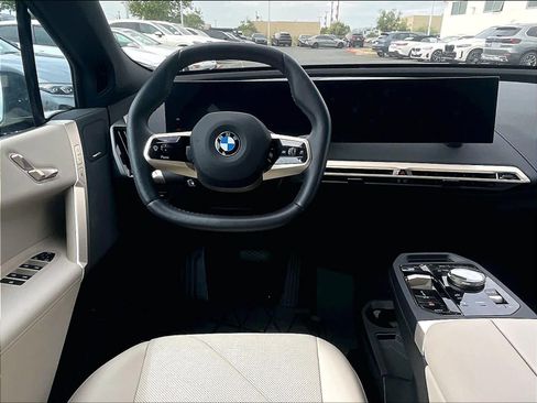 Used 2026 BMW iX xDrive45 w/ Premium Package image 7