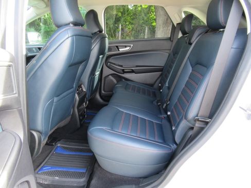 Used 2022 Ford Edge SEL w/ Sport Appearance Package AWD/4WD image 33