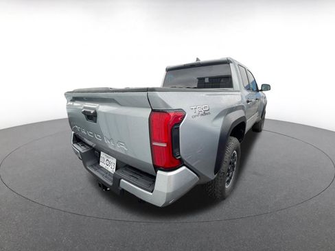 Used 2024 Toyota Tacoma TRD Off-Road image 5