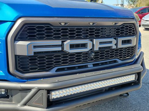 Used 2018 Ford F150 Raptor w/ Equipment Group 802A Luxury image 7