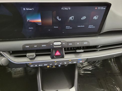 Used 2025 Kia K4 FWD image 7