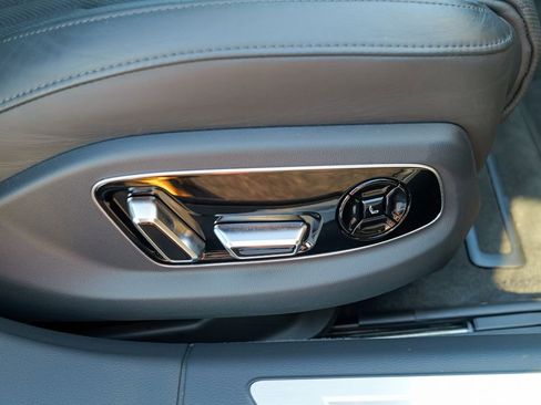 Used 2023 Audi A8 L 3.0T w/ Comfort Plus Package image 38