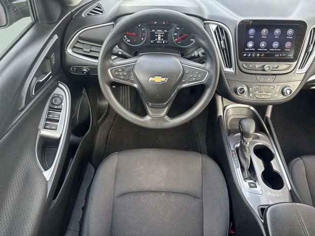 Used 2025 Chevrolet Malibu LT FWD image 17