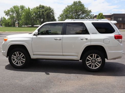 Used 2013 Toyota 4Runner Limited AWD/4WD image 9