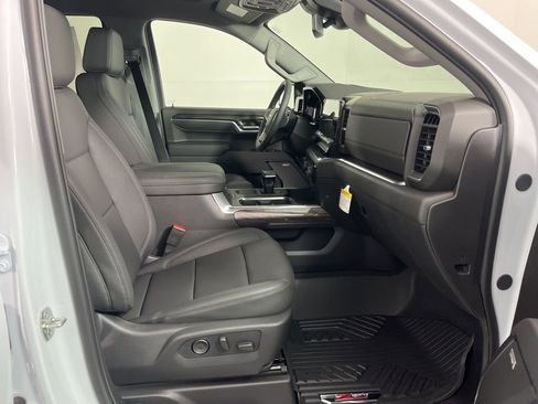 New 2026 Chevrolet Silverado 1500 LTZ AWD/4WD image 9
