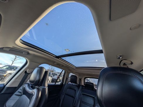 Used 2020 Lincoln Aviator Reserve w/ Equipment Group 202A image 30