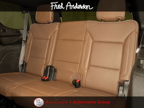 Used 2023 Chevrolet Tahoe High Country w/ Premium Package 2 AWD/4WD image 12