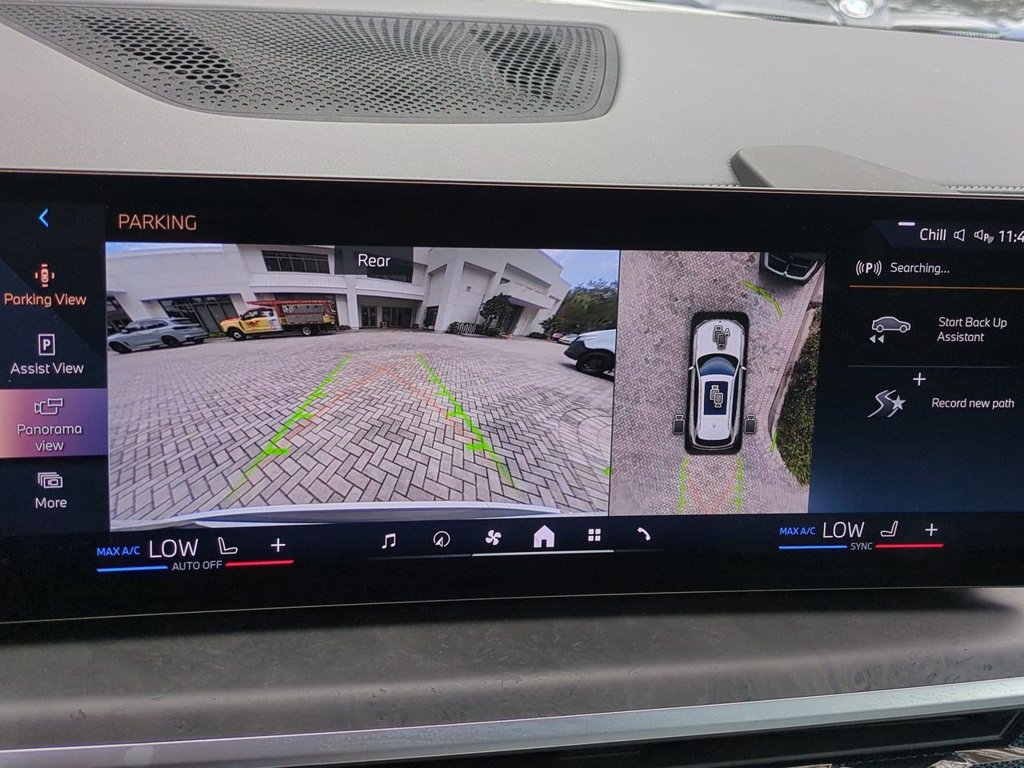 New 2026 BMW X5 sDrive40i w/ Parking Assistance Package RWD image 21