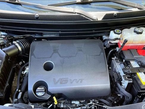 Used 2023 Buick Enclave Essence w/ Experience Buick Package AWD/4WD image 9